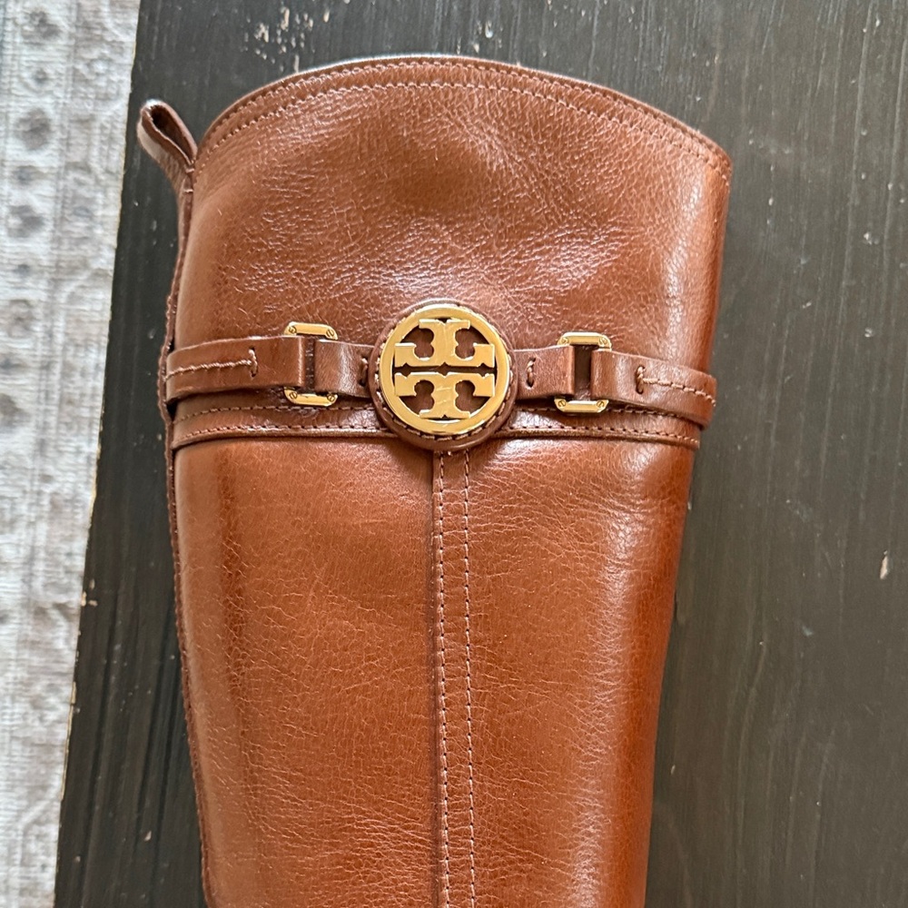 Tory Burch Equestrian Style Leather Boots - Picture 5 of 8